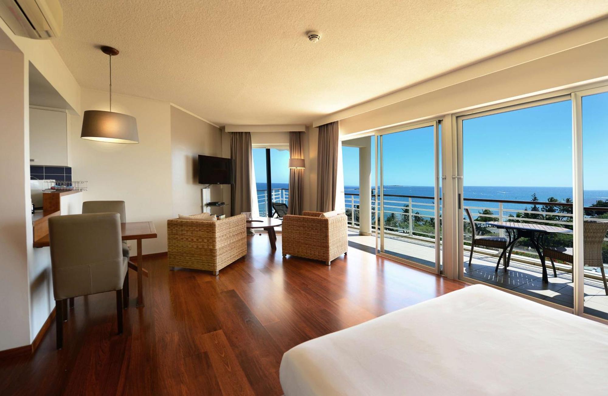 Hilton Noumea La Promenade Residences Exterior photo